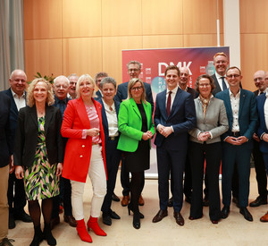 Gruppenbild der Digitalministerinnen und Digitalminister bei der Digitalministerkonferenz 2024 in Potsdam