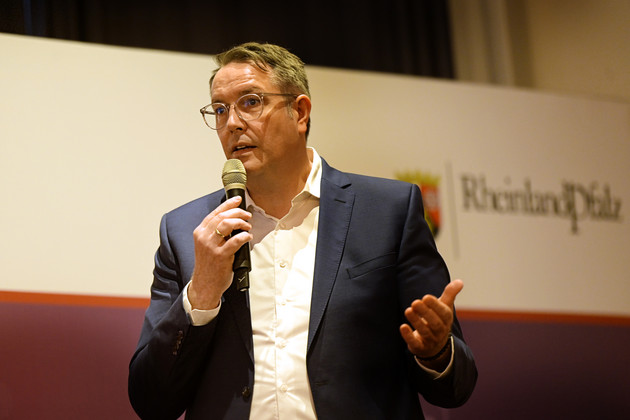 Strategietag setzt neue Impulse für die Digitalstrategie – Schweitzer: „Unser Ziel ist eine atmende Strategie, die sich an neue Entwicklungen anpasst“